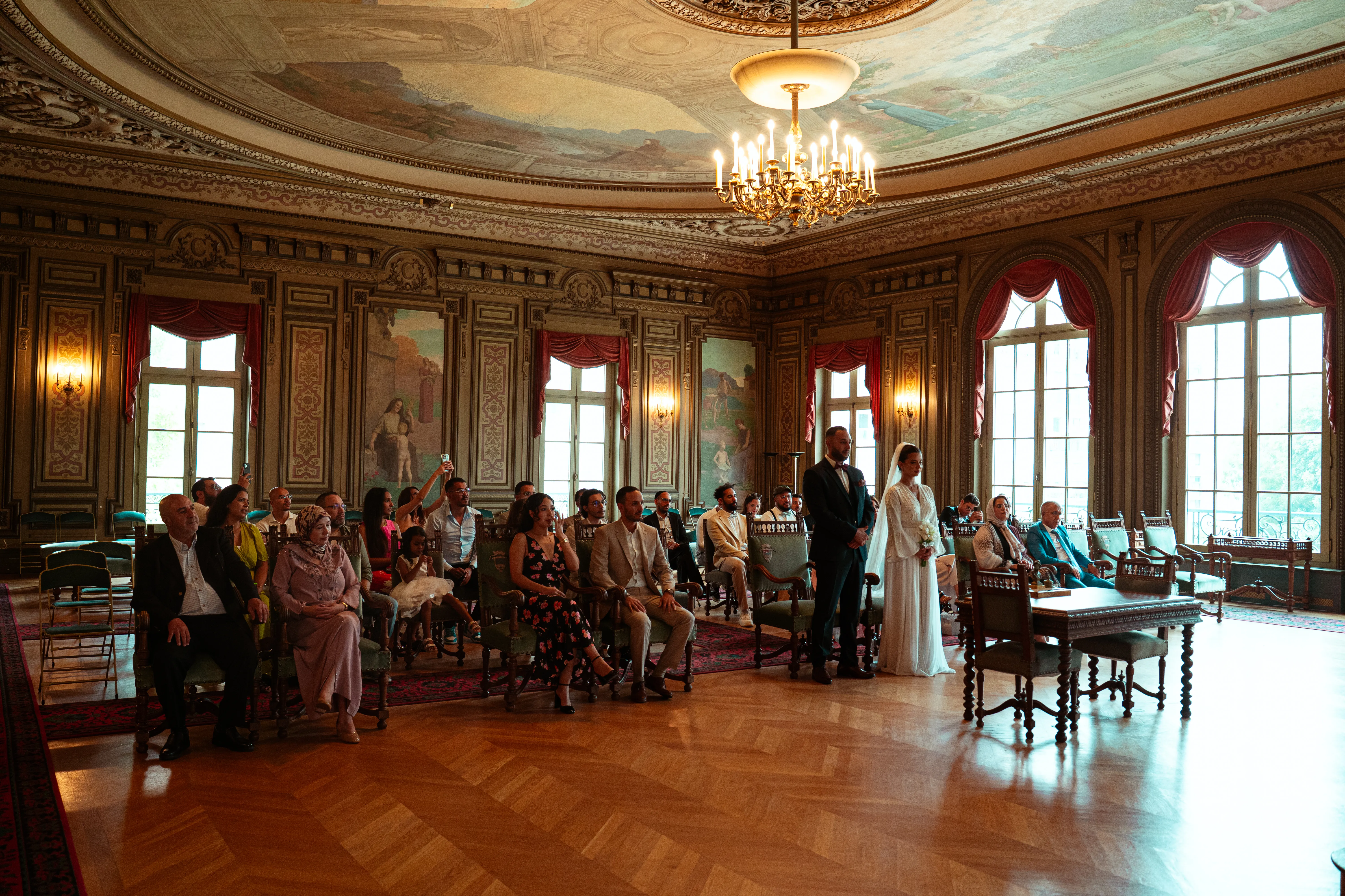 Wedding detail photography with beautiful floral arrangements